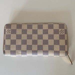 Louis Vuitton classic wallet